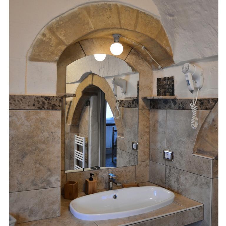 Gradelle Pennino Matera Quarto foto